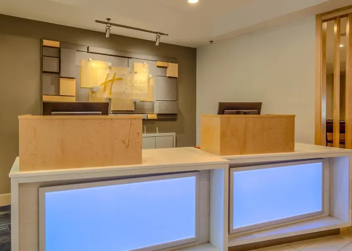 Resort Express & By Ihg Gulf Shores