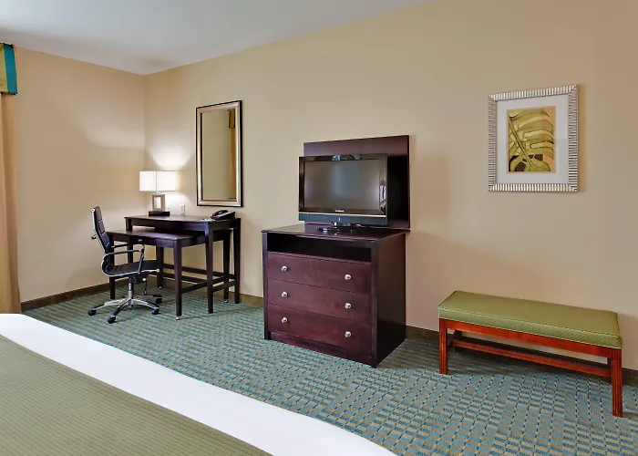 Express & By Ihg Resort Gulf Shores