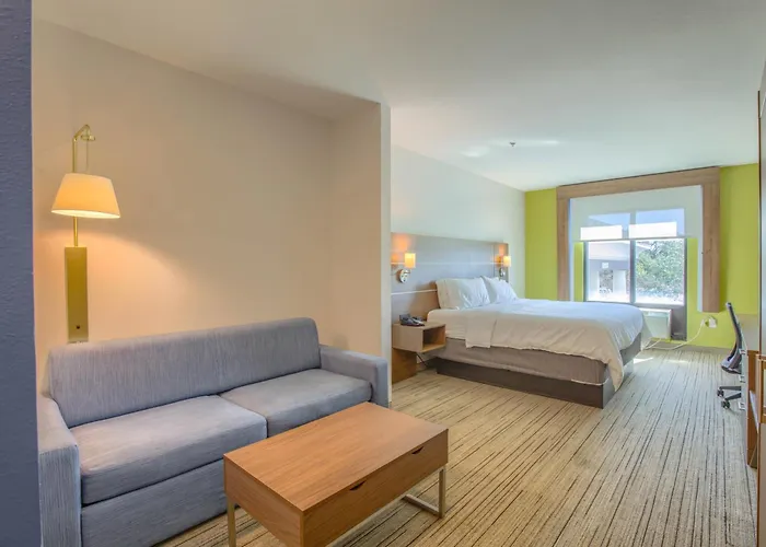 Express & By Ihg Resort Gulf Shores