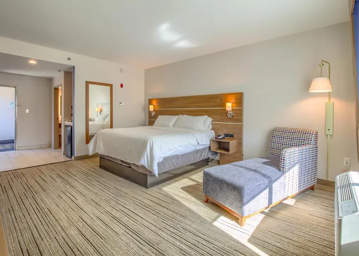 Express & By Ihg 3* Gulf Shores
