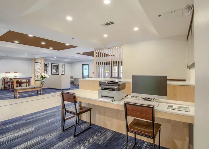 Express & By Ihg Resort Gulf Shores