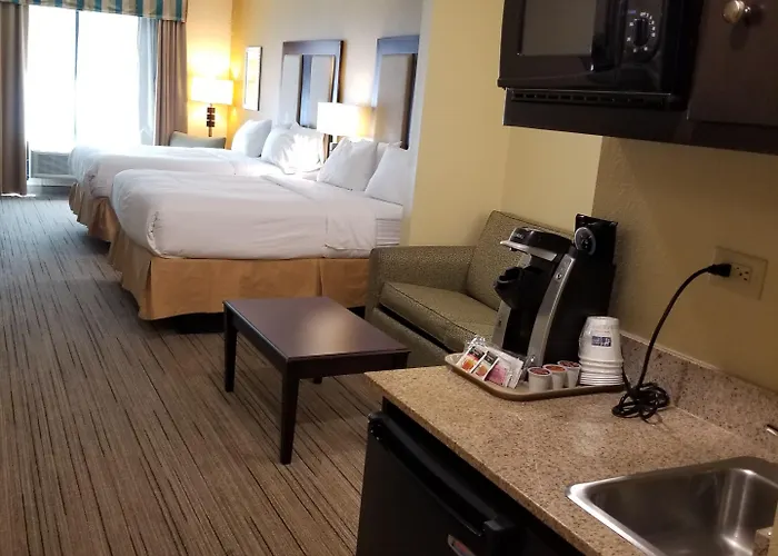 Express & By Ihg 3*