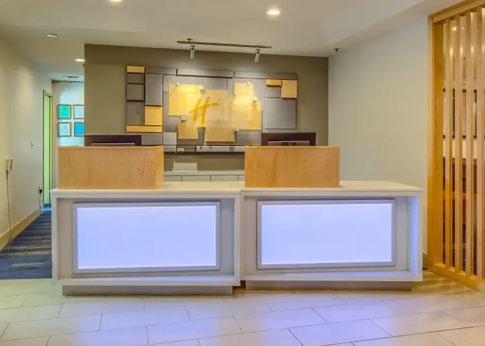 Resort Express & By Ihg Gulf Shores