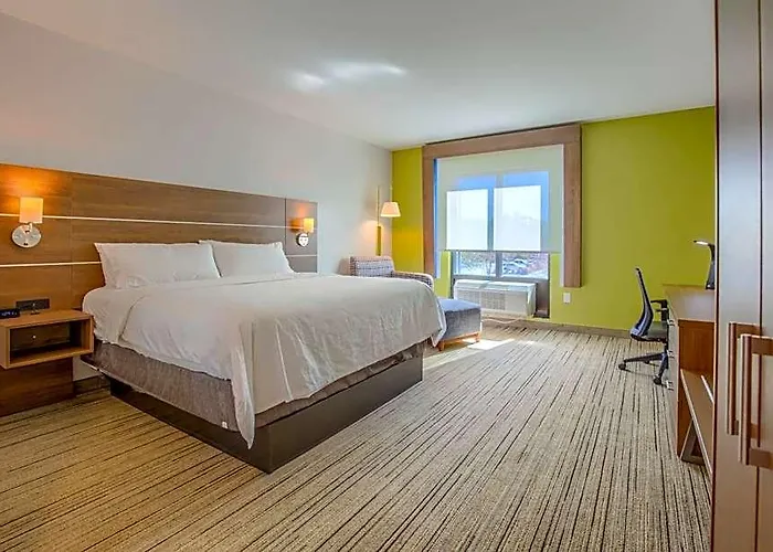 Resort Express & By Ihg 3*