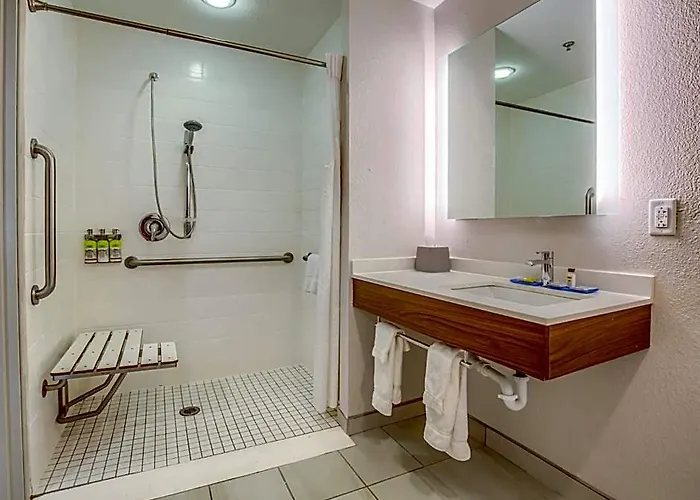 Resort Express & By Ihg Gulf Shores
