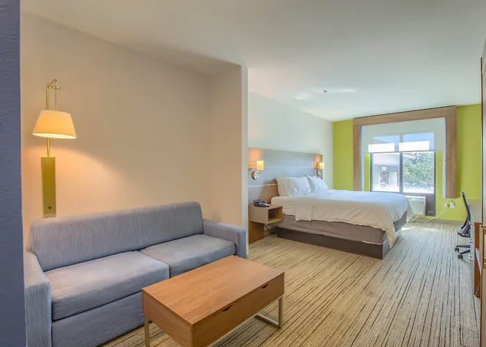 Resort Express & By Ihg Gulf Shores
