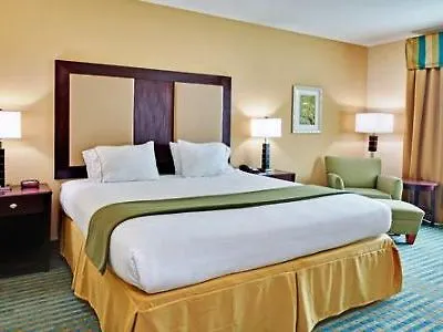 Resort Express & By Ihg 3*